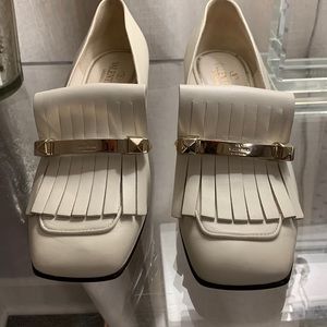 Valentino Garavani Uptown Pumps